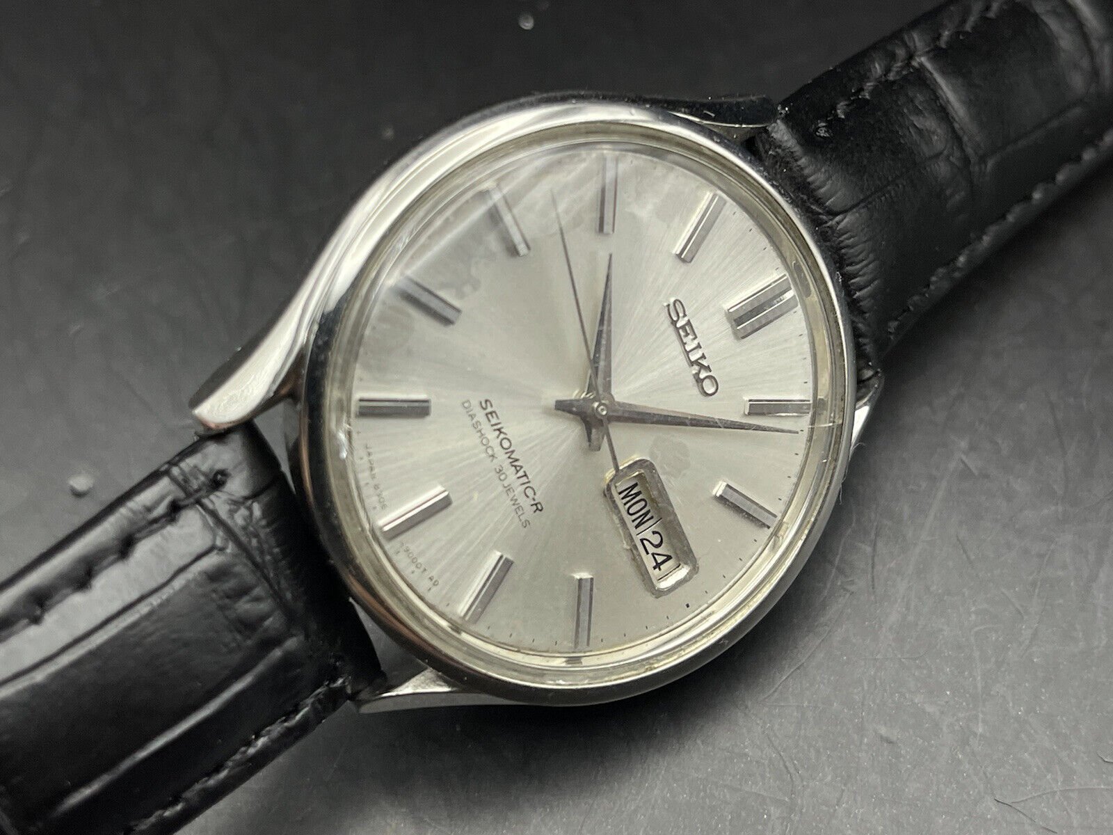 Vintage Seiko Sportsmatic-R 30 Jewels 8306-9000 Automatic Gents Watch, Japan - Grab A Watch Co