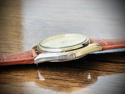 Vintage Seiko SQ Quartz Mens Watch, 7123-7039, Japan Perfect - Grab A Watch Co