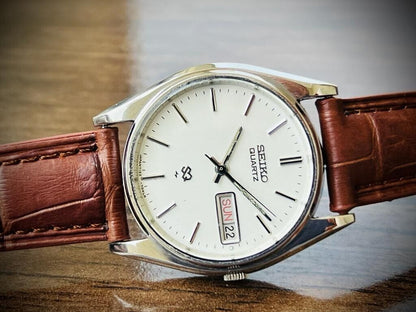 Vintage Seiko SQ Quartz Mens Watch, 7123-7039, Japan Perfect - Grab A Watch Co