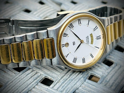 Vintage Seiko SQ Quartz White Dial 2/Tone Gents Watch, 5Y23-8150, Japan Perfect - Grab A Watch Co