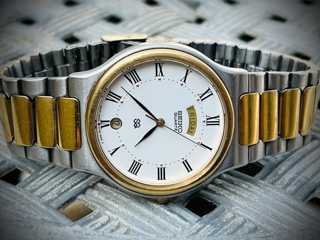 Vintage Seiko SQ Quartz White Dial 2/Tone Gents Watch, 5Y23-8150, Japan Perfect - Grab A Watch Co