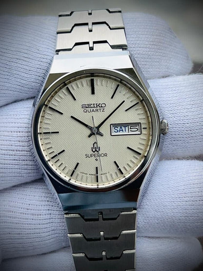 Vintage Seiko Superior 1977 Quartz Mens Watch, 4883-8100 Japan Made - Grab A Watch Co