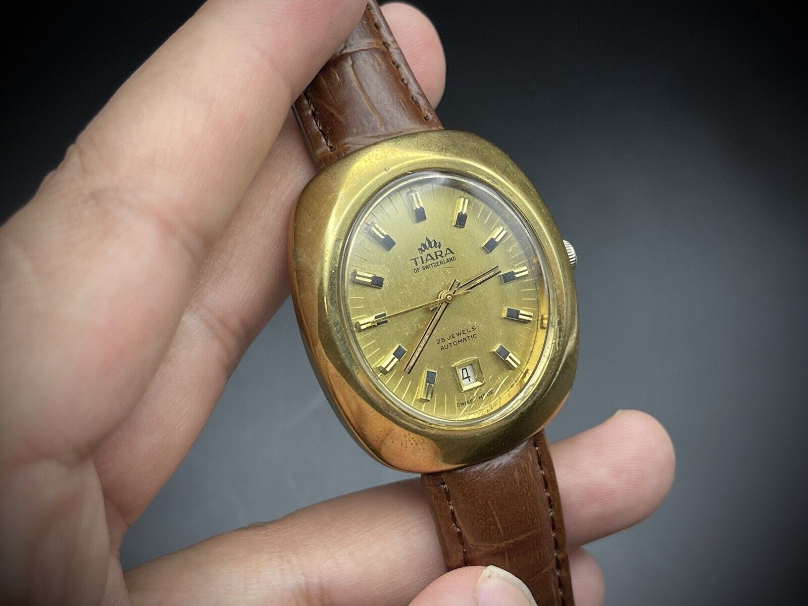 Vintage Tiara of Switzerland Gold 25 Jewels Automatic Gents Watch, 35mm ETA 2783 - Grab A Watch Co